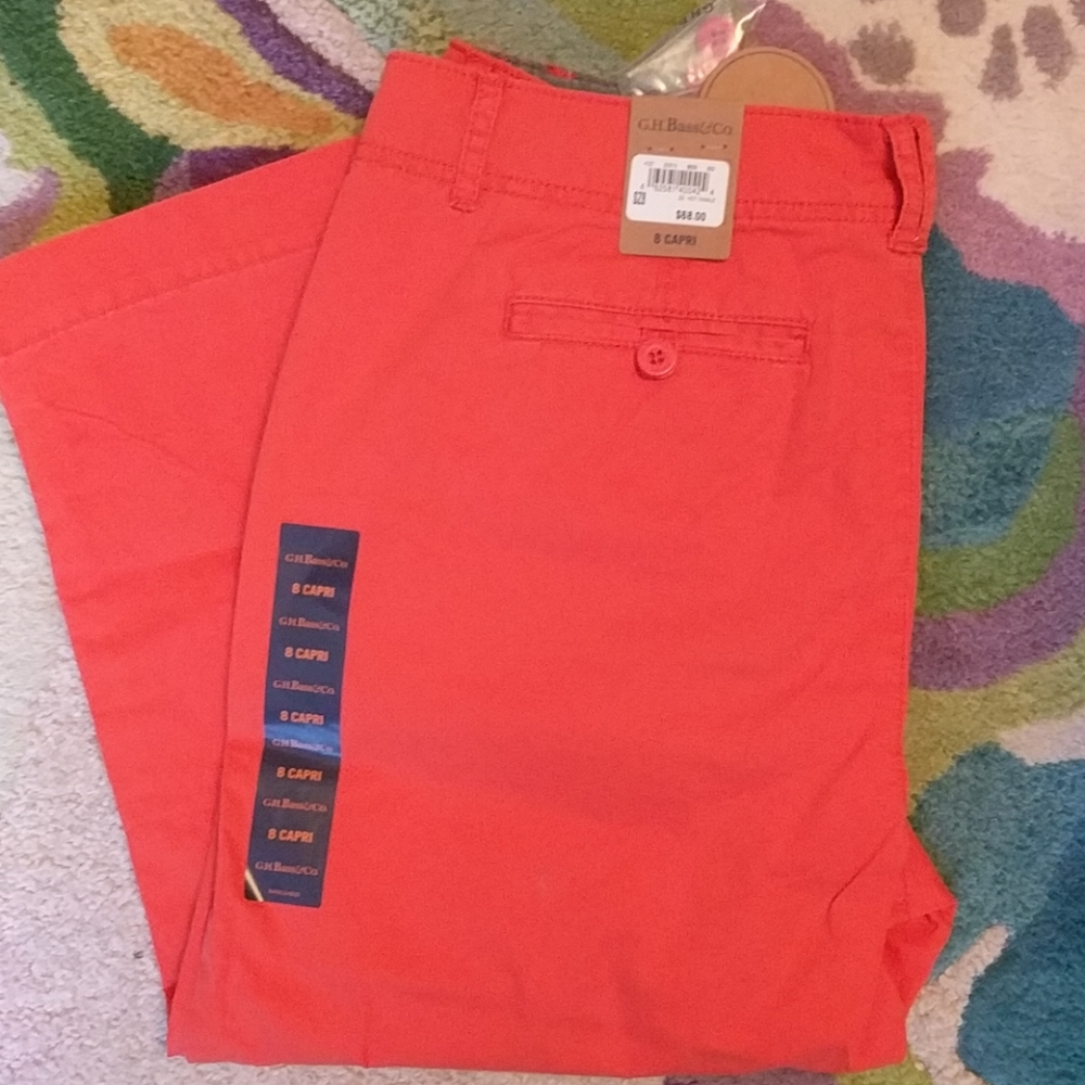 Capri pants